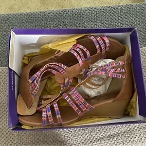 Steve Madden girl sandals